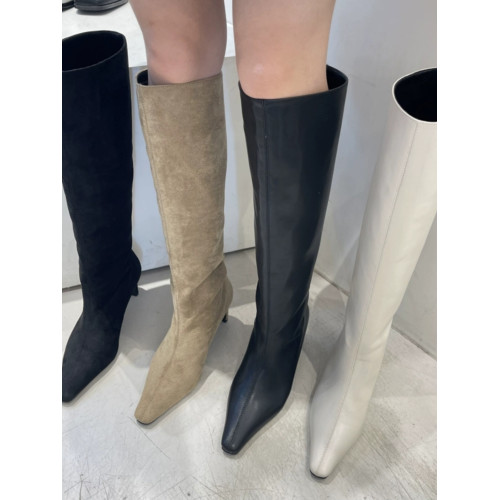 小池在首爾2025年東大門冬季高跟尖頭不過膝女靴簡約套筒氣質長靴 小池在首爾2025年東大門冬季高跟尖頭不過膝女靴簡約套筒氣質長靴