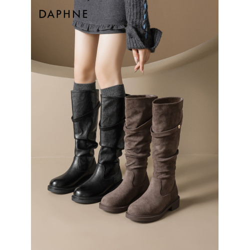 達芙妮厚底騎士靴女2026新款秋冬長筒靴英倫風黑色加絨靴子不過膝 達芙妮厚底騎士靴女2026新款秋冬長筒靴英倫風黑色加絨靴子不過膝