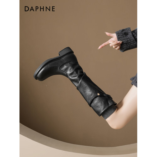 達芙妮厚底騎士靴女2026新款秋冬長筒靴英倫風黑色加絨靴子不過膝 達芙妮厚底騎士靴女2026新款秋冬長筒靴英倫風黑色加絨靴子不過膝