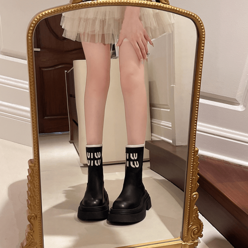 真皮9公分內增高馬丁靴女2026網紅爆款時尚氣質靴子時尚厚底短靴