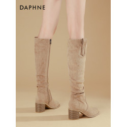 達芙妮靴子女長筒靴2026新款秋冬季高筒堆堆騎士中筒尖頭黑色長靴