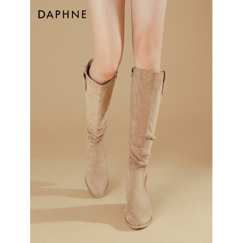 達芙妮靴子女長筒靴2026新款秋冬季高筒堆堆騎士中筒尖頭黑色長靴