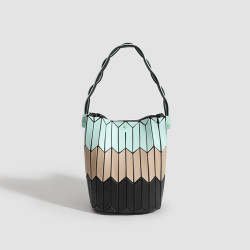 日本2024新款幾何菱格菜籃子包單肩手提時尚休閒女包小水桶包包