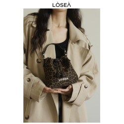 LOSEA原創《小野貓》豹紋抽帶小水桶包包女2025新款復古單肩包