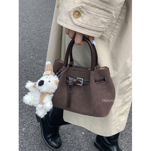 通勤復古磨砂包包女2026新款秋冬季百搭斜後後背包時尚超火手提小拎包