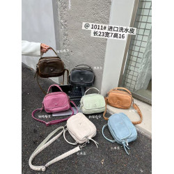 今年流行爆款手提包大號沐卡裡女包單肩斜背媽媽包休閒簡約小方包