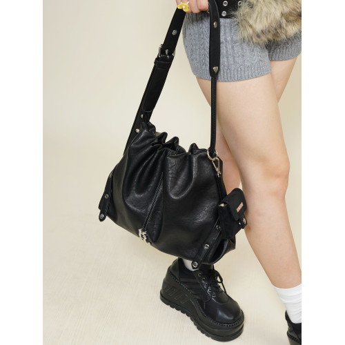 哐花村2025新品大容量通勤托特包女抽繩流浪包單肩斜後後背包黑色