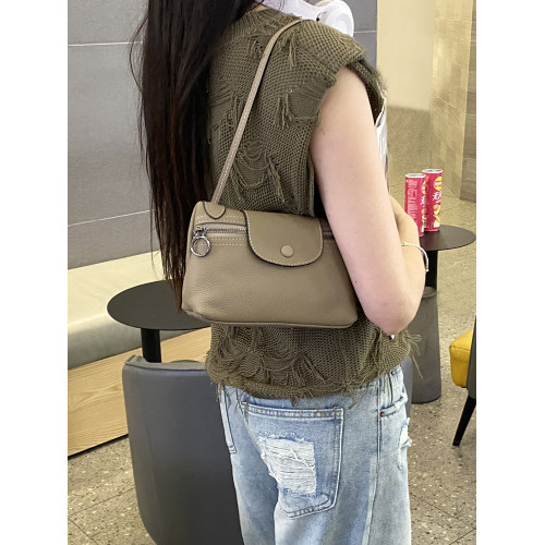 網紅爆款真皮單肩腋下包斜背小包包女百搭2026新款頭層牛皮休閒包 網紅爆款真皮單肩腋下包斜背小包包女百搭2026新款頭層牛皮休閒包