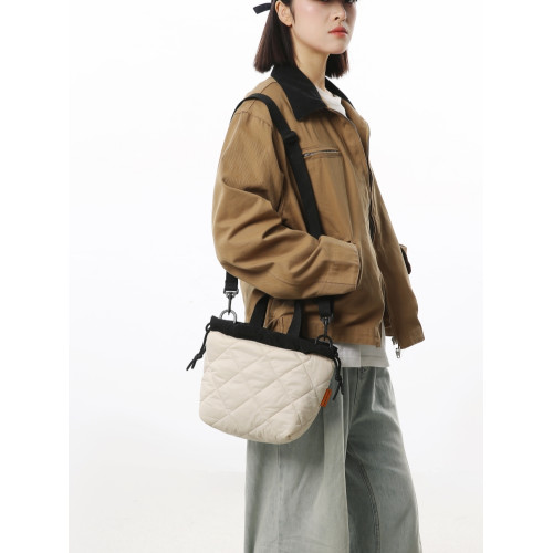 質感菱格綉線水桶包包女抽繩通勤單肩包百搭休閒時尚手提斜後後背包潮 質感菱格綉線水桶包包女抽繩通勤單肩包百搭休閒時尚手提斜後後背包潮