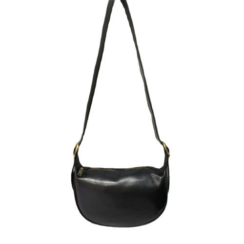 斜後後背包女2024新款小衆高級感餃子包頭層牛皮復古寬肩帶單肩腋下包