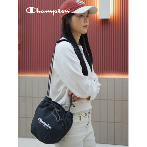 champion冠軍新款大容量斜後後背包軟糯尼龍包男女輕戶外運動春夏