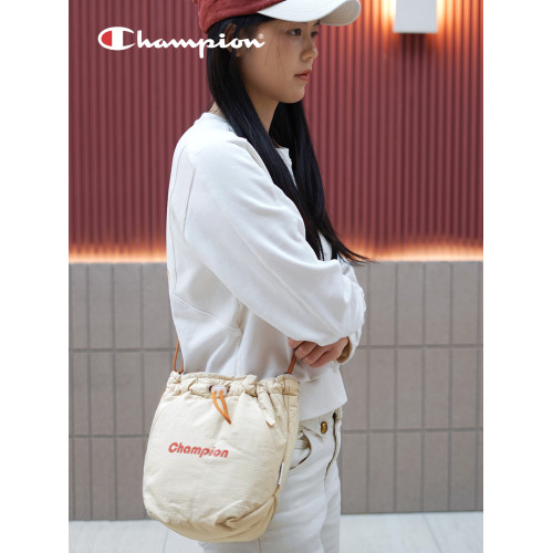 champion冠軍新款大容量斜後後背包軟糯尼龍包男女輕戶外運動春夏