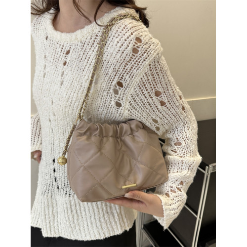 高級感小包包女包2025新款春夏菱格鏈條包爆款流行單肩斜背水桶包