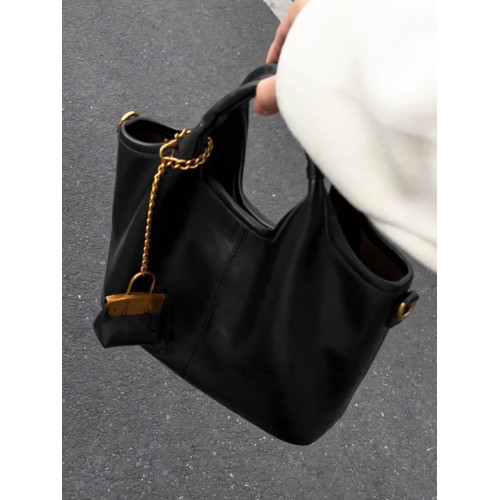 今年爆款黑色水桶包包女2026新款輕奢小衆高級感超火精緻菜籃子包