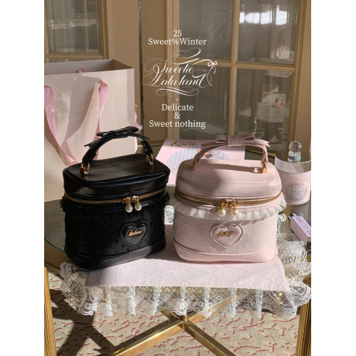 Lalalandacc/日系mm 自製日牌少女波點蕾絲手提化妝包斜背甜美 Lalalandacc/日系mm 自製日牌少女波點蕾絲手提化妝包斜背甜美