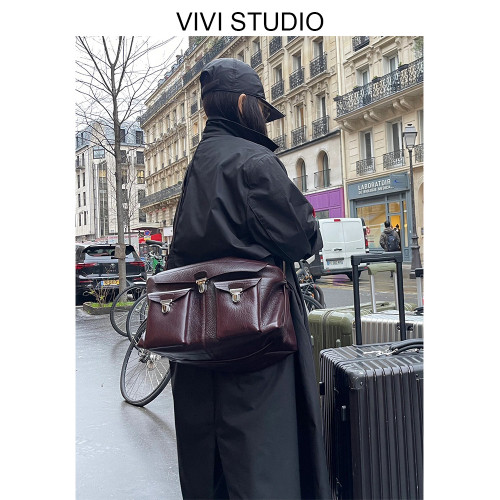 Gear bag繙蓋工裝包2025新款頭層牛皮郵差包機車包斜後後背包單肩包 Gear bag繙蓋工裝包2025新款頭層牛皮郵差包機車包斜後後背包單肩包