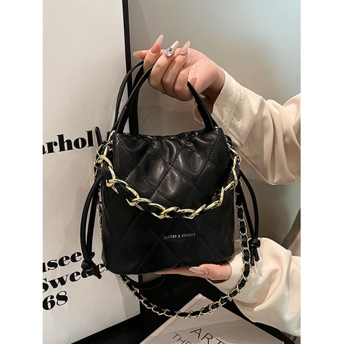 小衆時尚小香風包包女士新款2025秋冬高級感菱格水桶包百搭斜後後背包