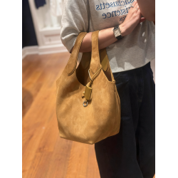 小衆設計高級感水桶包2026復古磨砂麂皮手提包通勤上班菜籃子包