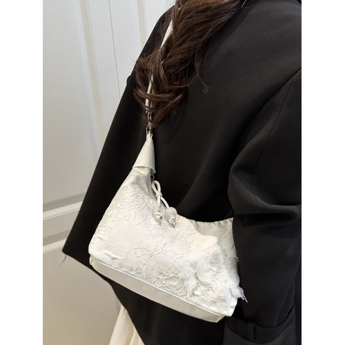 超火小衆新中式包包女2025新款夏季國風刺綉小拎包百搭斜背餃子包