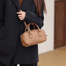 真牛皮小衆高級感保齡球包女2026新款時尚通勤單肩斜背手提小方包