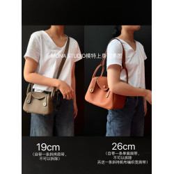 包包2026新款頭層牛皮mini琳迪包真皮醫生包手提單肩斜背枕頭包女