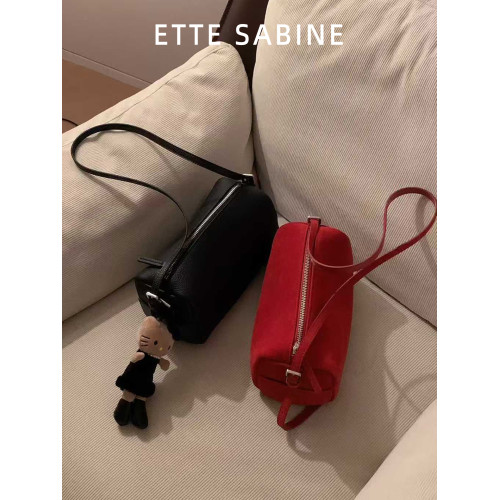 【ETTE】韓國小衆圓筒包2025新款羊猄絨高級紅色單肩斜背枕頭包女