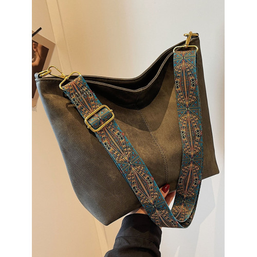 時尚通勤寬肩帶大容量包包女士2025新款簡約高級感休閒單肩水桶包