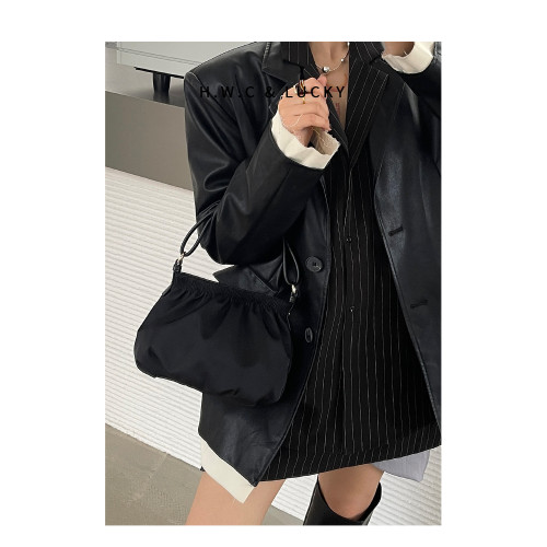 星期八包鋪丨包包女斜後後背包尼龍包褶皺水桶包腋下女包小挎包手提包