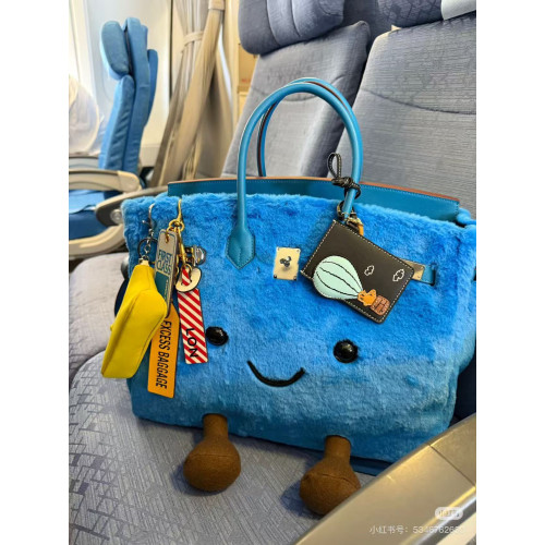 秋冬新款原創小衆設計手提包凱莉包單肩斜後後背包敲可愛毛絨鉑金包