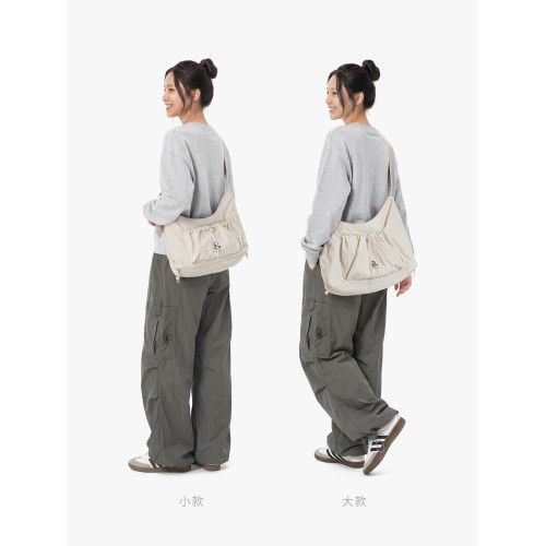 【泡芙包】LIVEBOX斜後後背包女大容量包包通勤後後背包休閒健身包單肩包