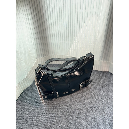 韓國小衆品牌matin kim包包女款新月包通勤休閒單肩斜背餃子包 韓國小衆品牌matin kim包包女款新月包通勤休閒單肩斜背餃子包