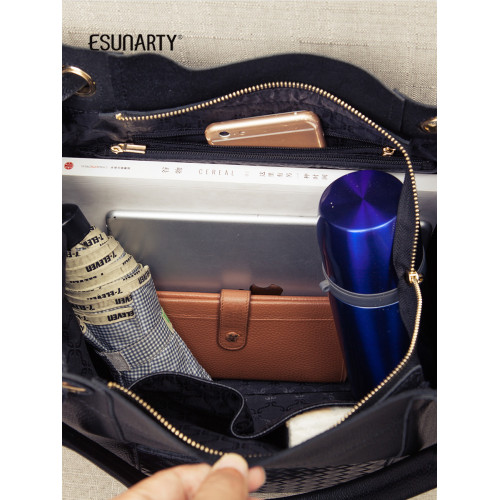 ESUNARTY單肩斜背手提水桶包女2026新款高級感包包真皮軟皮大容量 ESUNARTY單肩斜背手提水桶包女2026新款高級感包包真皮軟皮大容量