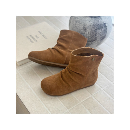 嘟小嘟磨砂褶皺堆堆靴女2025秋季新款時尚百搭輕便增高休閒短靴潮