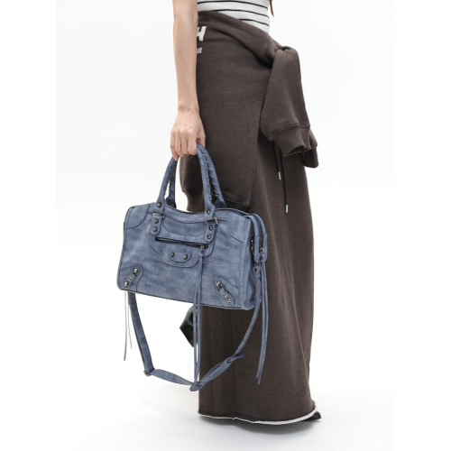 簡著 /限定牛仔藍·巴黎鉚釘辣妹機車包 復古通勤單肩手提斜後後背包 簡著 /限定牛仔藍·巴黎鉚釘辣妹機車包 復古通勤單肩手提斜後後背包