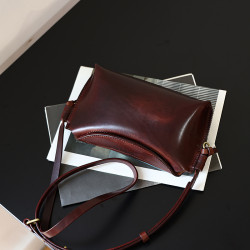 Apollinaris小包包女手機包植鞣革復古小方包牛皮真皮單肩斜後後背包