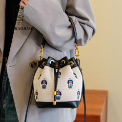 北包包水桶包包女2024新款女包腋下包小衆單肩斜後後背包手提休閒小包