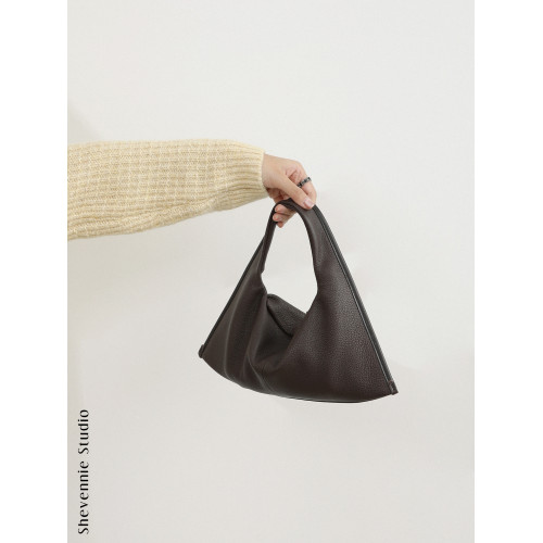 Shevennie2025 小衆設計小號羊皮手提斜垮雲朵包小包牛角包三角包 Shevennie2025 小衆設計小號羊皮手提斜垮雲朵包小包牛角包三角包