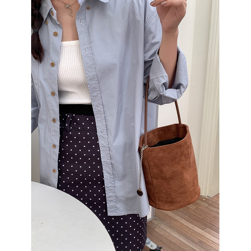 EMORRIN韓國小衆設計百搭ins風麂皮絨水桶包新款簡約手提單肩包女