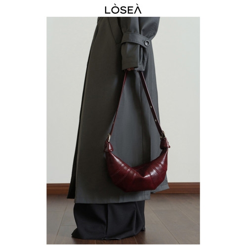 LOSEA 高級質感可頌牛角包女2026新款包包百搭復古紅色單肩斜後後背包