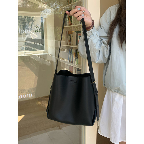 2026新款女包質感百搭早八通勤大容量托特包手提單肩斜背大包潮