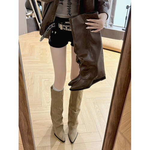 西部牛仔靴子女長筒尖頭粗跟寬鬆顯瘦2026冬新款不過膝高筒騎士靴