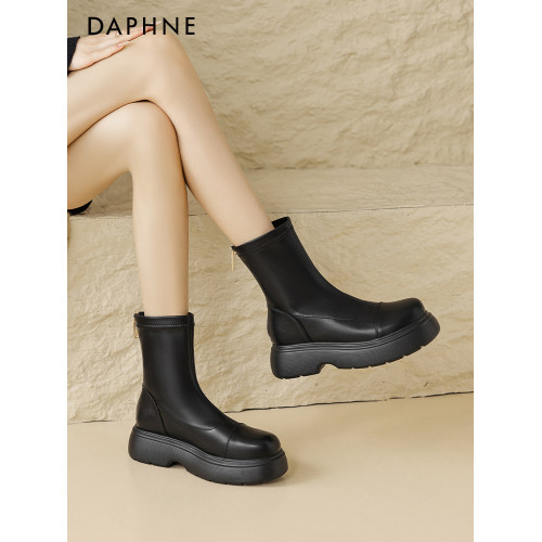 達芙妮靴子短靴女冬老款爆款厚底切爾西靴中筒白色配裙子瘦瘦靴子