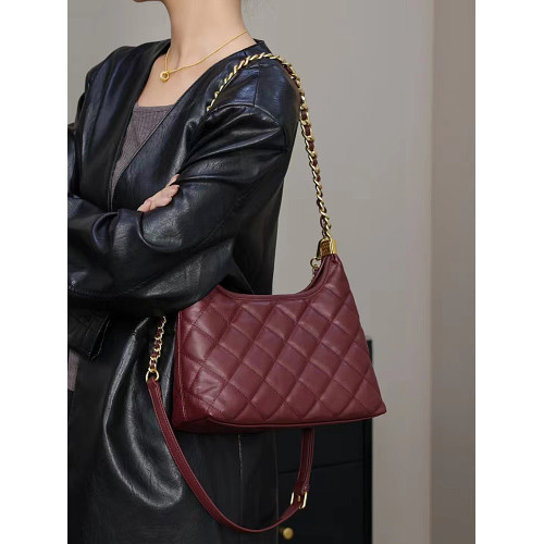 菱格包包女2026新款春夏上新真皮女包時尚百搭氣質單肩腋下斜後後背包