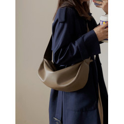 時尚褶皺包慵懶斜背餃子包真皮寬背帶雲朵腋下包2025新款單肩包女