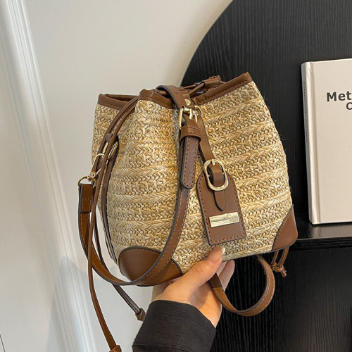 夏季復古撞色百搭小包包女海灘度假休閒草編水桶包2025新款斜後後背包 夏季復古撞色百搭小包包女海灘度假休閒草編水桶包2025新款斜後後背包