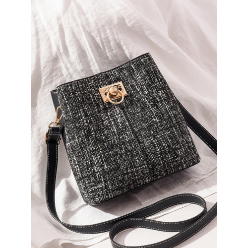 時尚水桶包2026新款潮洋氣ins簡約百搭女士單肩斜後後背包女包小包包 時尚水桶包2026新款潮洋氣ins簡約百搭女士單肩斜後後背包女包小包包