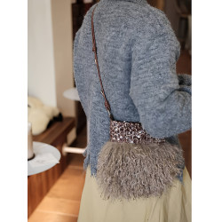 小衆美拉德棕亮片毛毛百搭女生可調節肩帶手機包大容量小衆包包