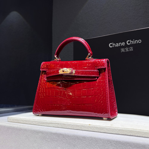 高級感包包紋凱莉包mini二代黑金手提斜後後背包包女2026新款大紅