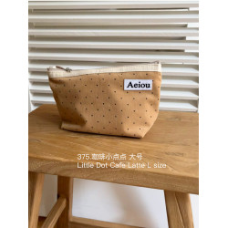 【】韓國Aeiou簡約清新百搭格子休閒L碼大容量格子帆布手拿包