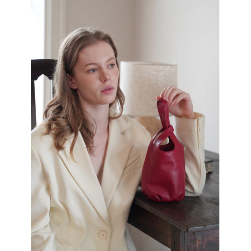 PANLULUPAN小衆設計新款日式文藝復古小羊皮女包簡約軟手提水桶包 PANLULUPAN小衆設計新款日式文藝復古小羊皮女包簡約軟手提水桶包